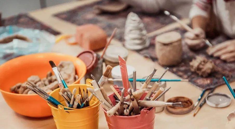 合肥顶峰美术中高考集训画室美术培训学···